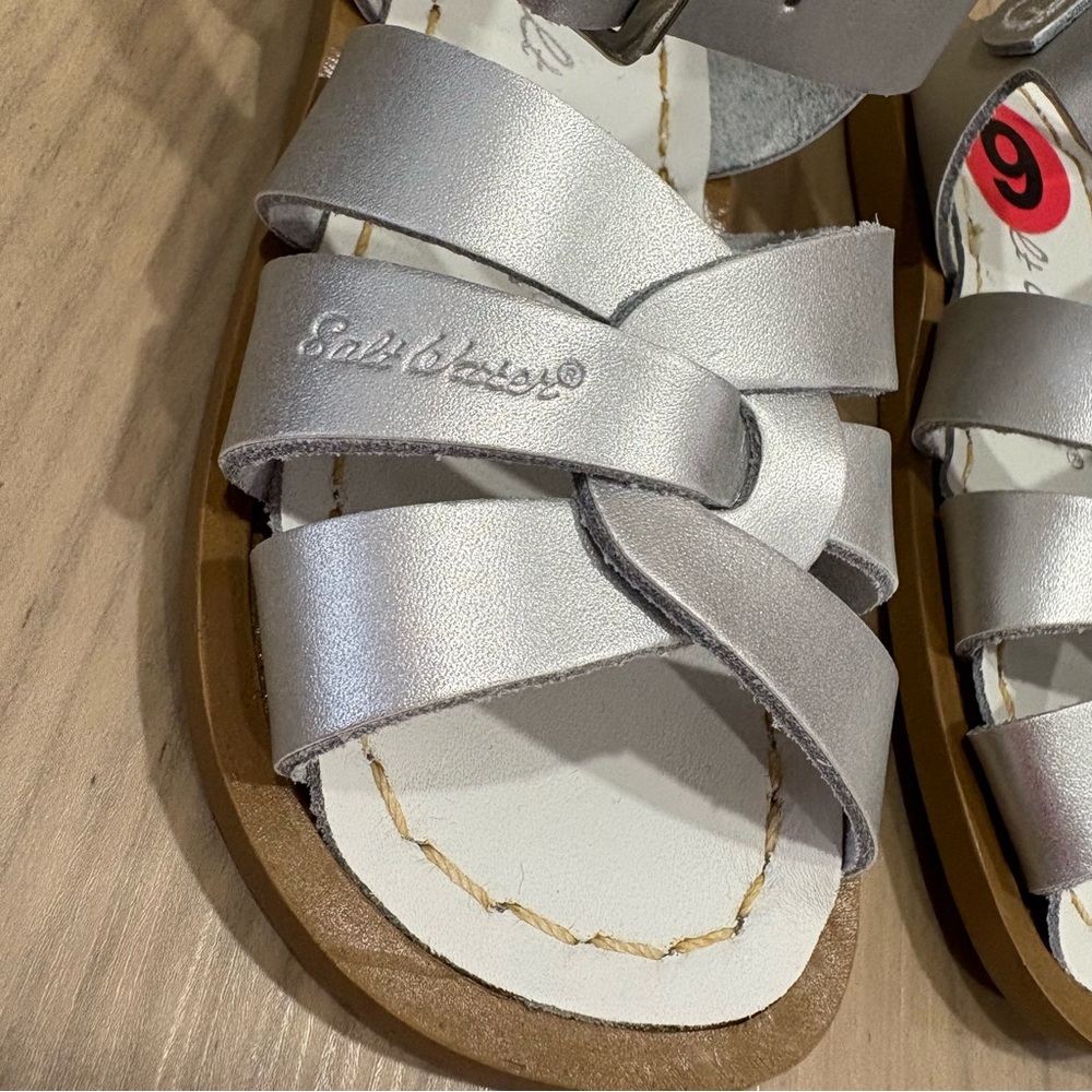 Salt Water Original Silver Sandals little kid size 6 NEW - Picture 3 of 6